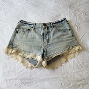 Free People Women's Cuttoff Denim Shorts Lace Trim Size 26 High Rise Distressed